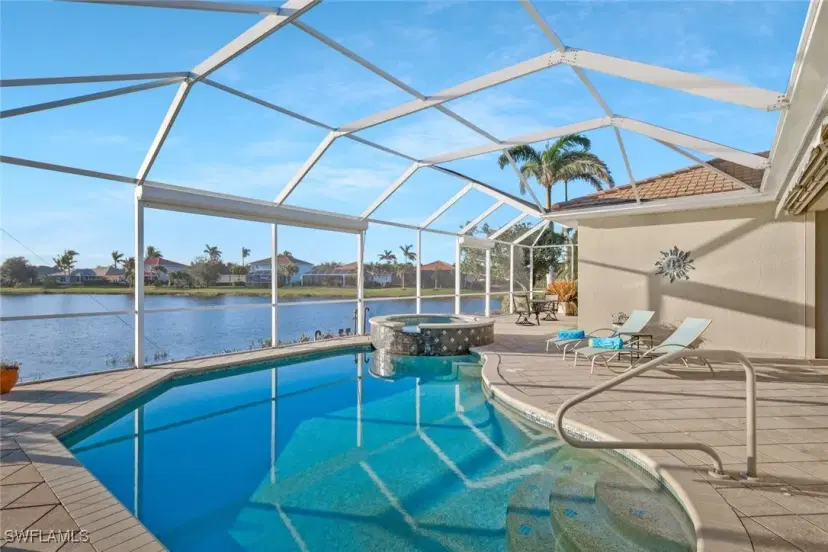 Picture of 2530 Ashbury Cir, Cape Coral FL 33991