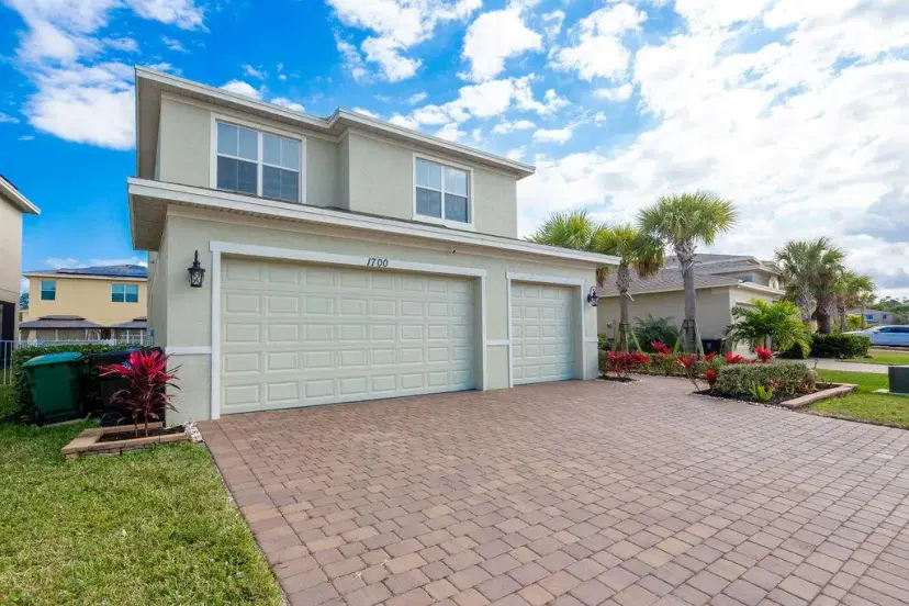 Picture of 1700 NW Vivanco Street, Port St Lucie FL 34986