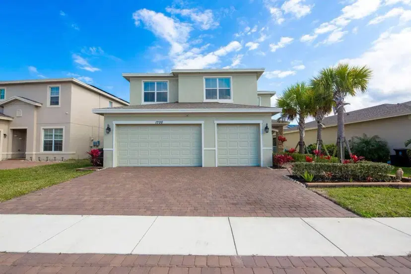 Picture of 1700 NW Vivanco Street, Port St Lucie FL 34986
