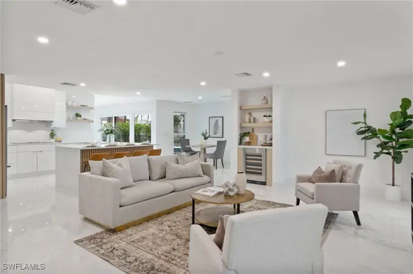 Picture of 291 Heron Ave, Naples FL 34108