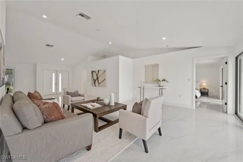 Picture of 291 Heron Ave, Naples FL 34108