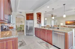 Picture of 201 Vintage Bay Dr B12, Marco Island, FL 34145