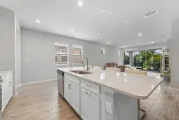 Picture of 10363 Bonavie Cove Dr, Fort Myers, FL 33966