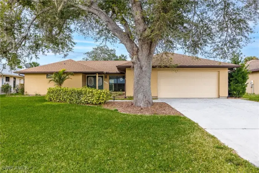 Picture of 1313 Harbor Blvd, Port Charlotte FL 33952