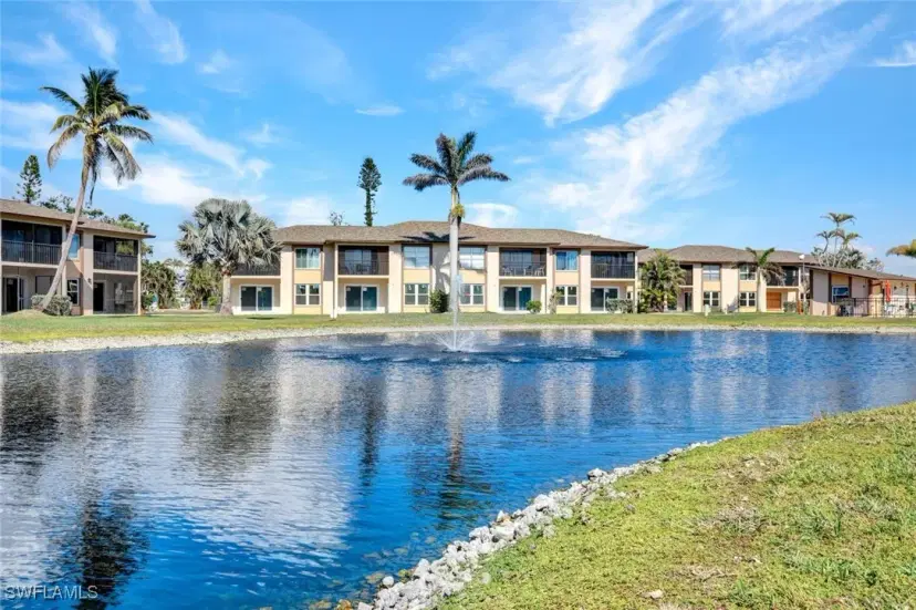 Picture of 16881 Davis Rd 826, Fort Myers FL 33908