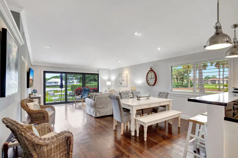 Picture of 515 Club Drive Drive, Palm Beach Gardens FL 33418