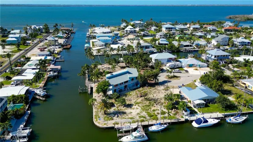 Picture of 3544 Emerald Ave, St. James City FL 33956