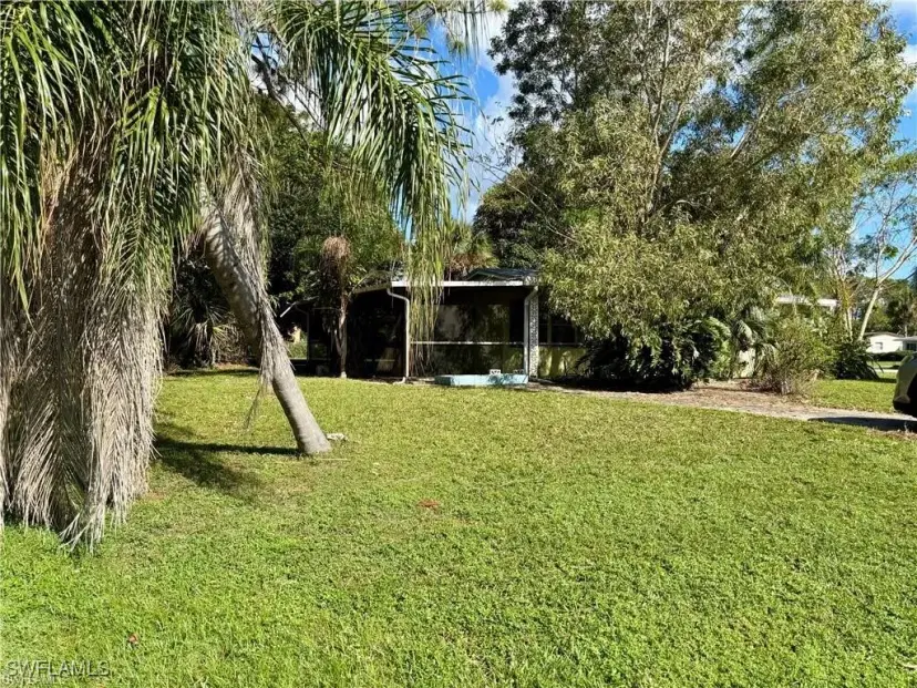 Picture of 697 Pine Vale Dr, Naples FL 34104