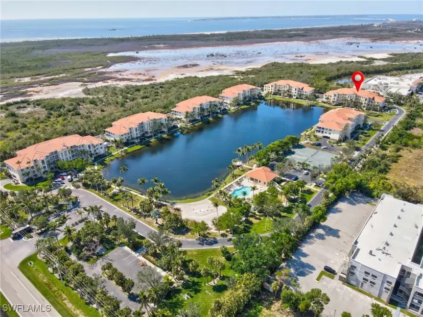 Picture of 20021 Sanibel View Cir 105, Fort Myers FL 33908