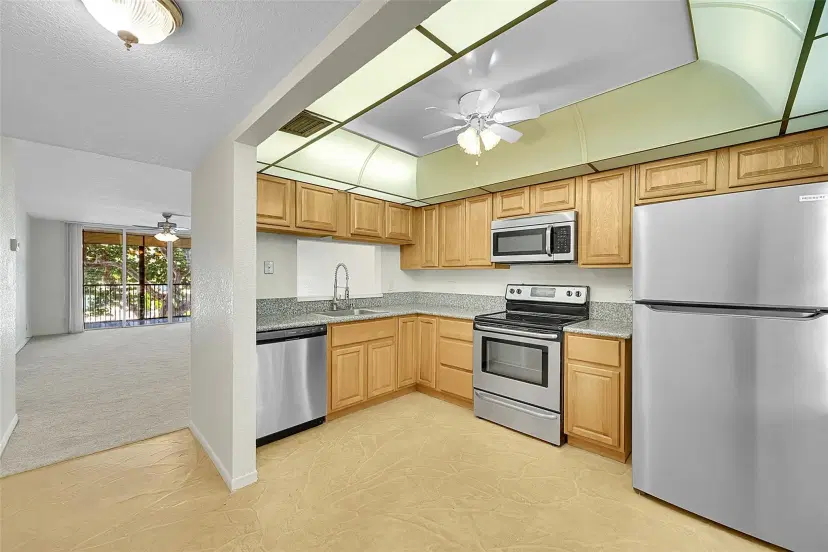 Picture of 777 S Federal Hwy N207, Pompano Beach FL 33062