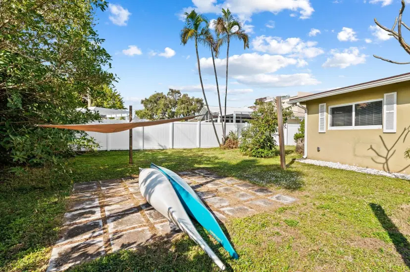 Picture of 106 NE 2Nd Pl, Dania Beach FL 33004