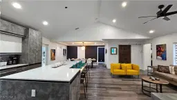Picture of 1011 9Th St Sw, Naples, FL 34117