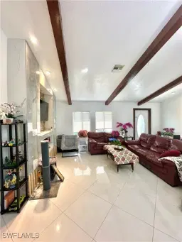 Picture of 411 SE 20Th St, Cape Coral, FL 33990
