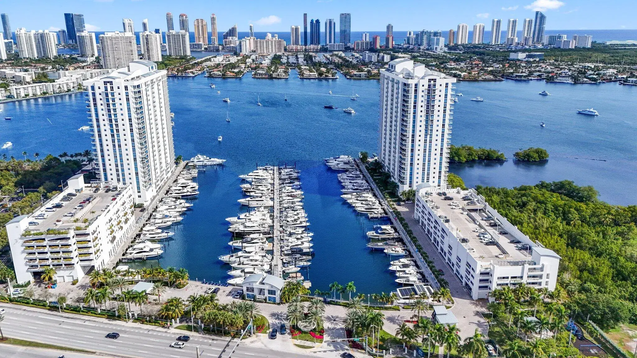 Picture of 17301 Biscayne Boulevard 707, North Miami Beach, FL 33160
