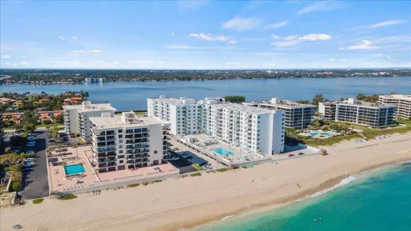 Picture of 3450 S Ocean Boulevard 812, Palm Beach FL 33480