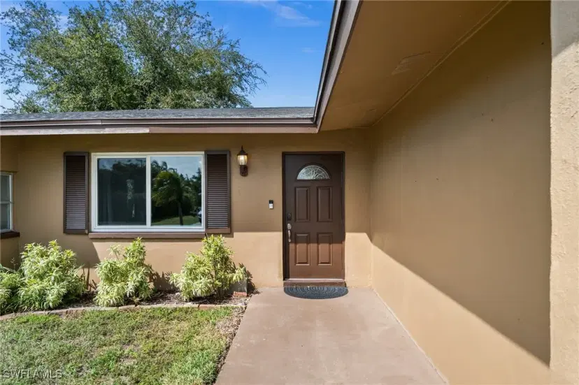 Picture of 1621 SE 21St Ter, Cape Coral FL 33990