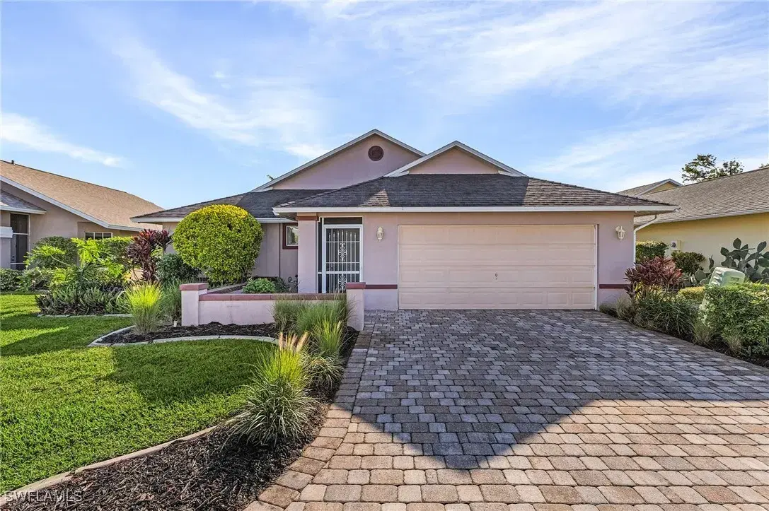 Picture of 9439 Palm Island Cir, North Fort Myers, FL 33903
