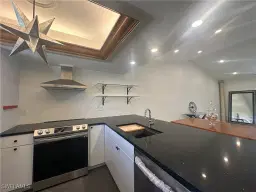Picture of 16521 Bayleaf Ln 64, Fort Myers, FL 33908