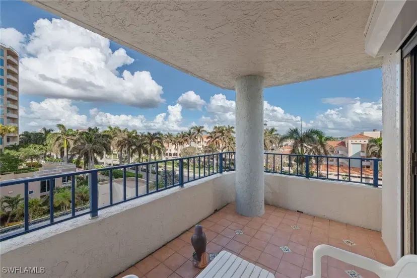 Picture of 4451 Gulf Shore Blvd N 505, Naples FL 34103