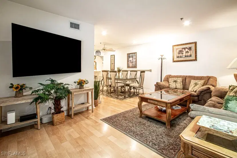 Picture of 800 S Golf Dr N205, Naples FL 34102