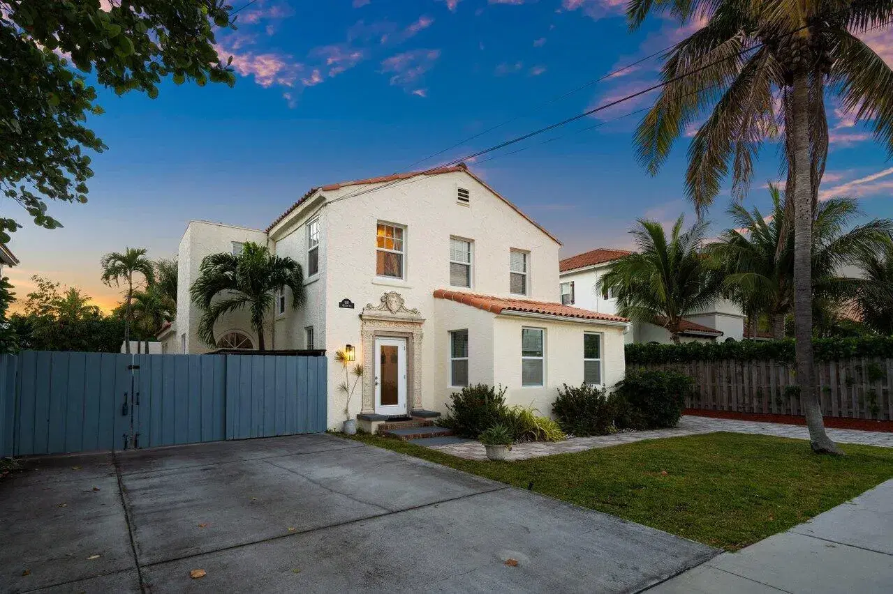 Picture of 910 NE 2Nd Avenue, Delray Beach, FL 33444