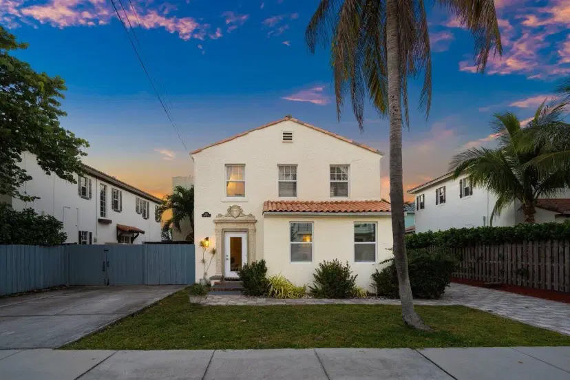 Picture of 910 NE 2Nd Avenue, Delray Beach FL 33444