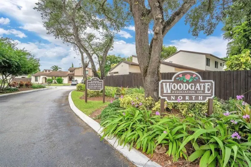 Picture of 12830 SW 67Th Ter 12830, Miami FL 33183