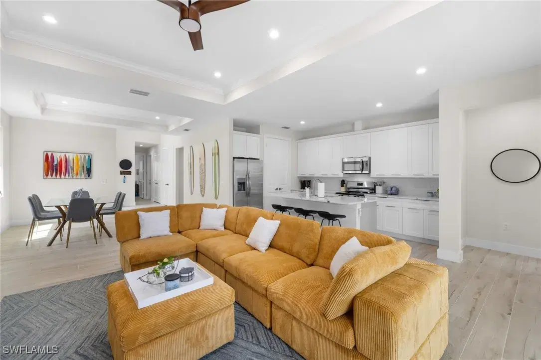 Picture of 3044 Woodside Ave, Naples, FL 34112