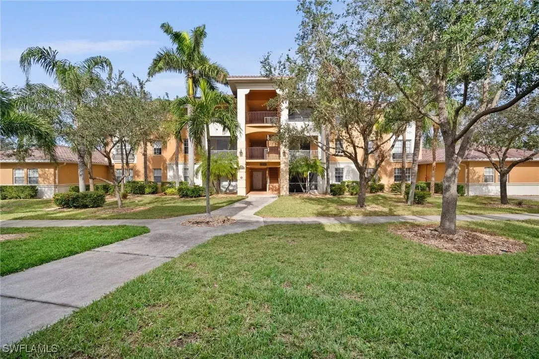 Picture of 3947 Del Sol Ln 102, Cape Coral, FL 33909