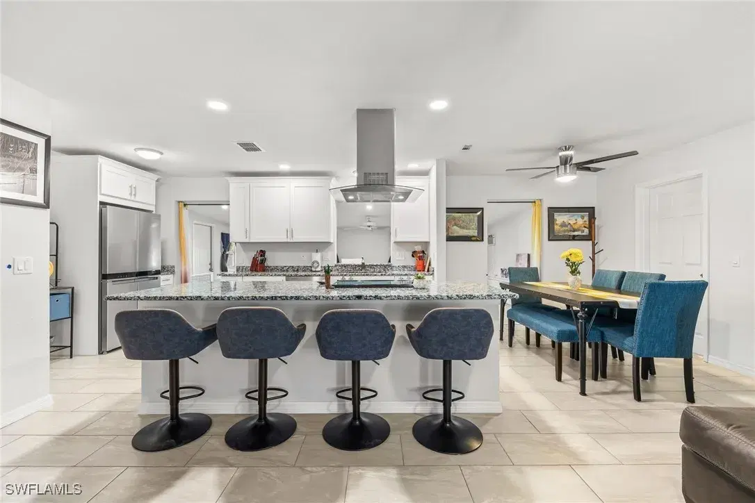 Picture of 6118 Park Rd, Fort Myers, FL 33908