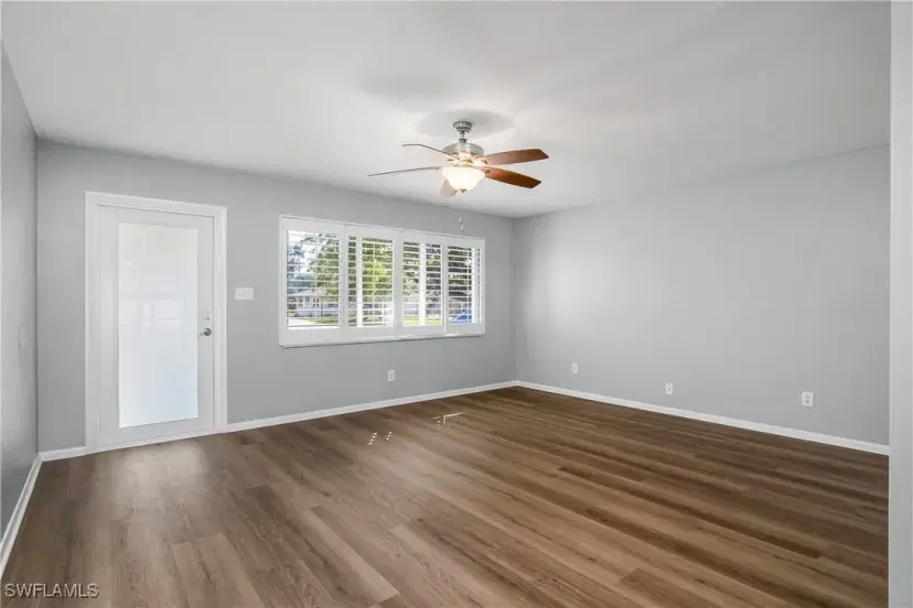 Picture of 1125 Hilltop Dr, Naples FL 34103