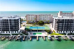 Picture of 10475 Gulf Shore Dr 112, Naples, FL 34108