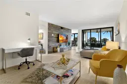 Picture of 10475 Gulf Shore Dr 112, Naples, FL 34108