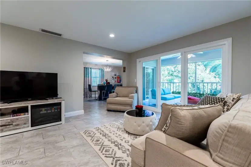 Picture of 102 Bob O Link Way 2B, Naples FL 34105