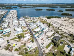 Picture of 38 Helen Ln, Fort Myers Beach, FL 33931
