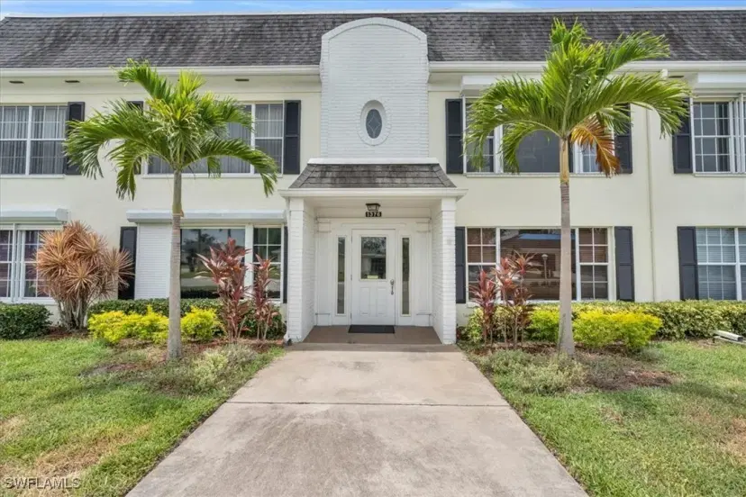 Picture of 1376 S Brandywine Cir 4, Fort Myers FL 33919