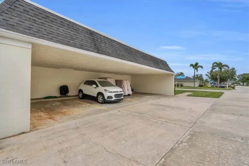 Picture of 1376 S Brandywine Cir 4, Fort Myers FL 33919