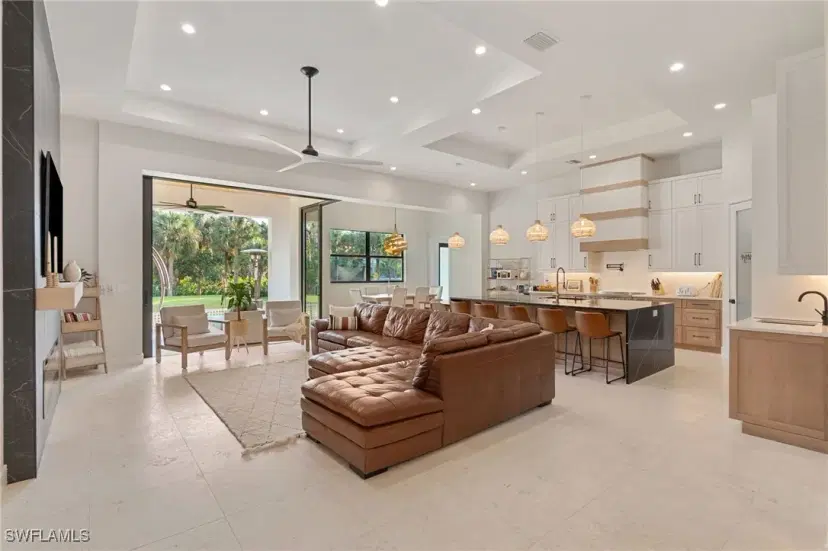 Picture of 608 18Th Ave Nw, Naples FL 34120