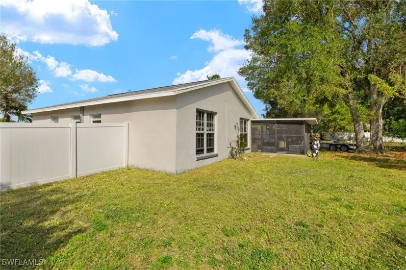 Picture of 935 Hearty St, North Fort Myers FL 33903
