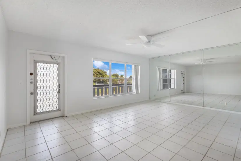 Picture of 304 Wellington F, West Palm Beach FL 33417