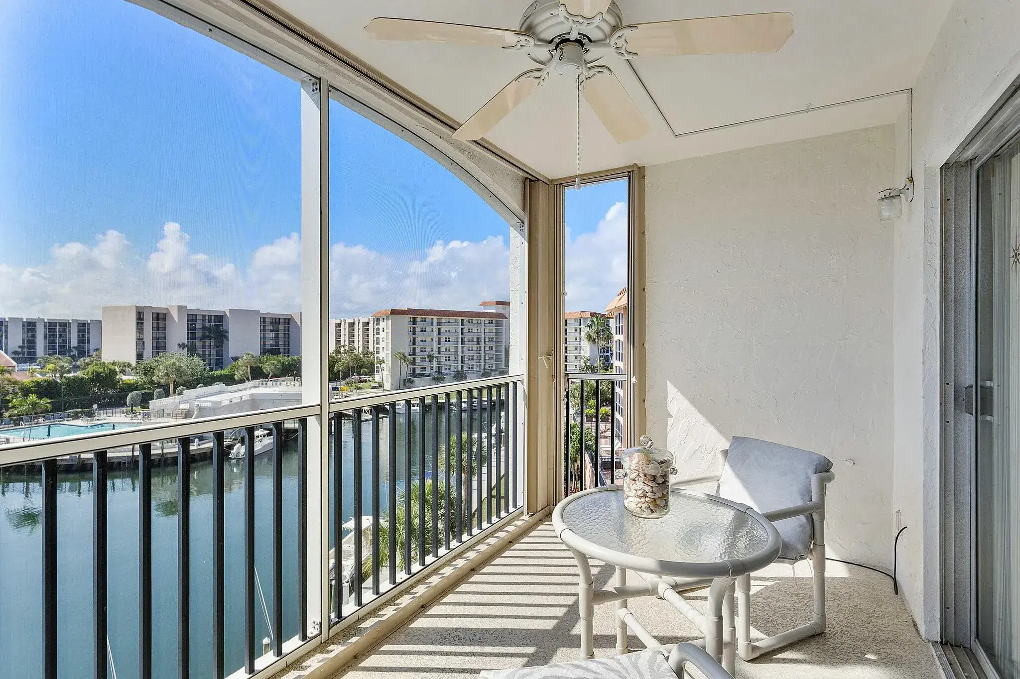 Picture of 2871 N Ocean Boulevard F427, Boca Raton, FL 33431