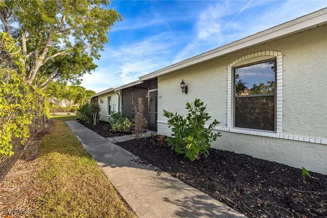 Picture of 5113 SW 15Th Pl 216, Cape Coral, FL 33914