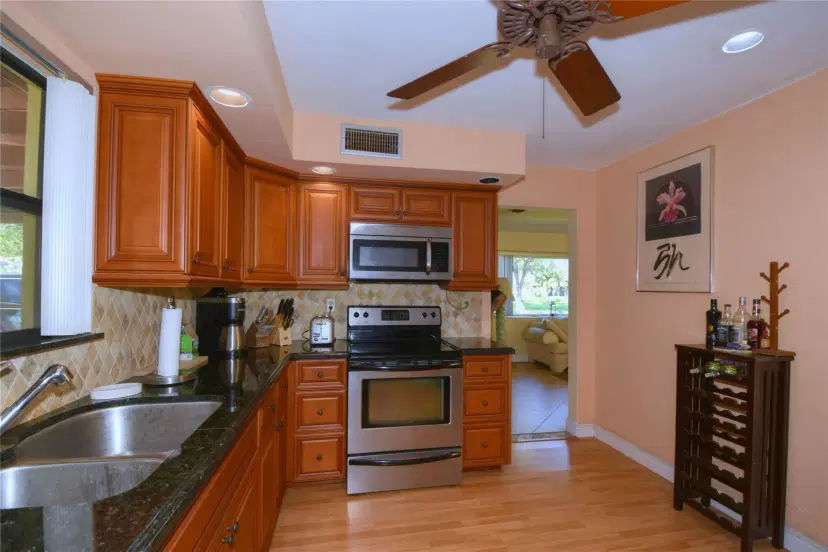 Picture of 812 SE 13Th Ct, Deerfield Beach FL 33441