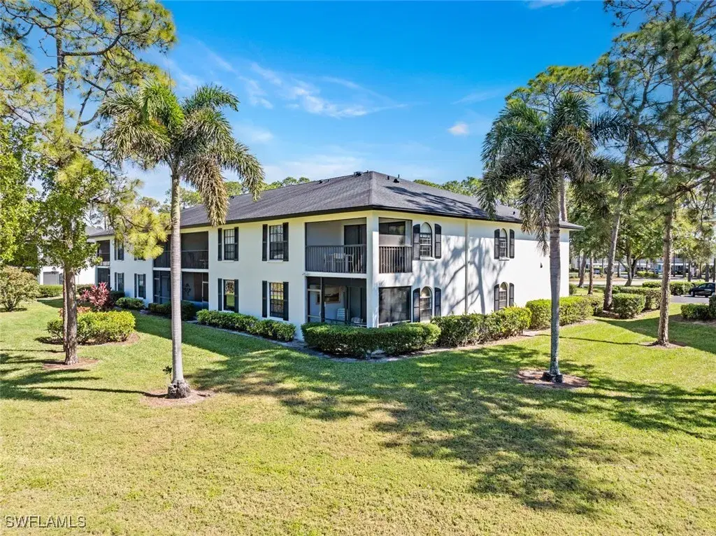 Picture of 801 Augusta Blvd 801-5, Naples, FL 34113