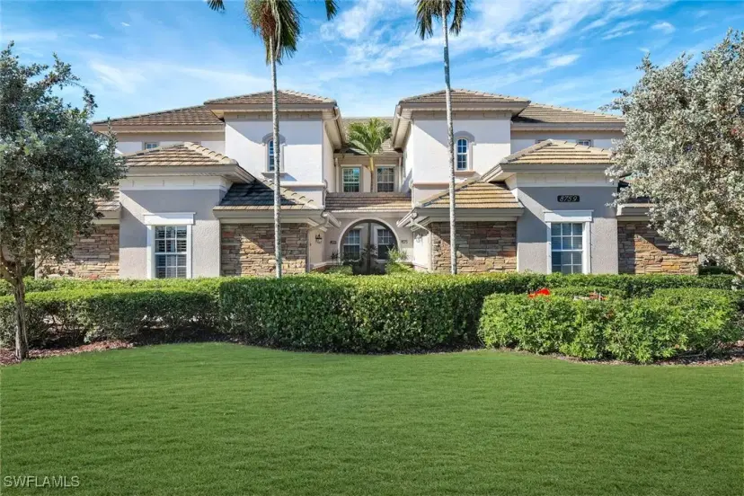 Picture of 8759 Coastline Ct 201, Naples FL 34120