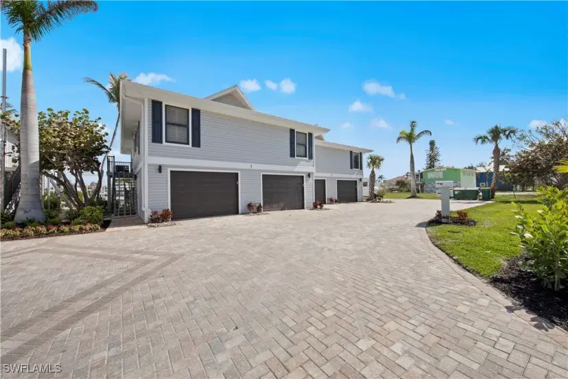 Picture of 26773 Hickory Blvd 2, Bonita Springs FL 34134