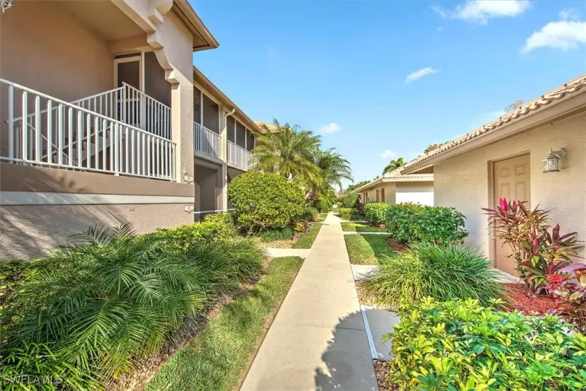Picture of 8025 Tiger Cv 3-306, Naples FL 34113