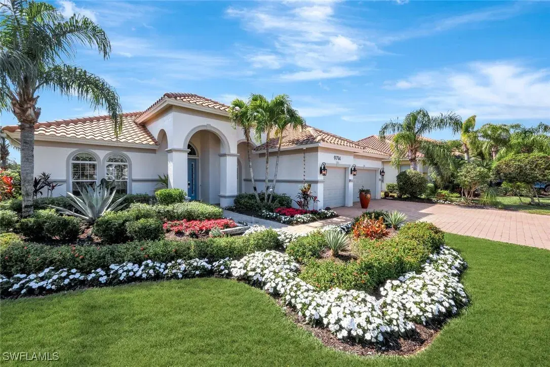 Picture of 9714 Nickel Ridge Cir, Naples, FL 34120