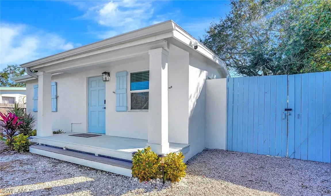 Picture of 3100 Connecticut Ave, Naples, FL 34112