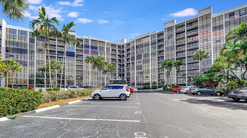 Picture of 600 Parkview Drive 831, Hallandale Beach FL 33009